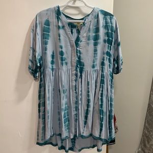 Blue tunic. New with tags